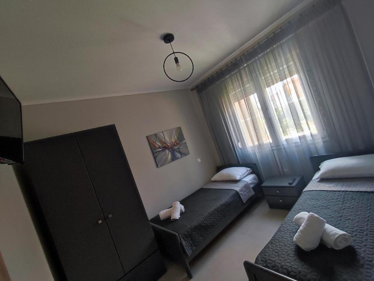 A & F Apartments - Ari'S House Kalyves Polygyrou ภายนอก รูปภาพ